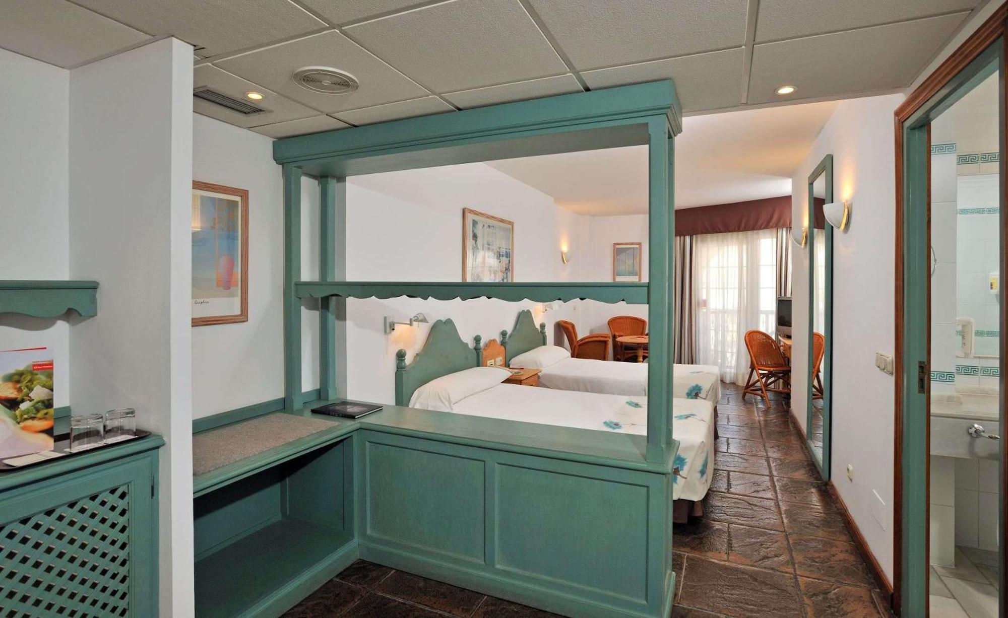 Sol Fenicios Hotel 4*