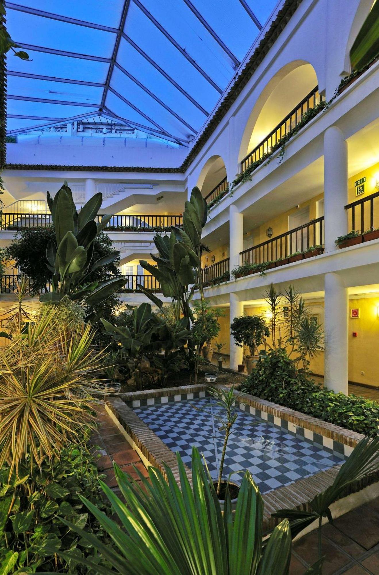 Sol Fenicios Hotel 4*