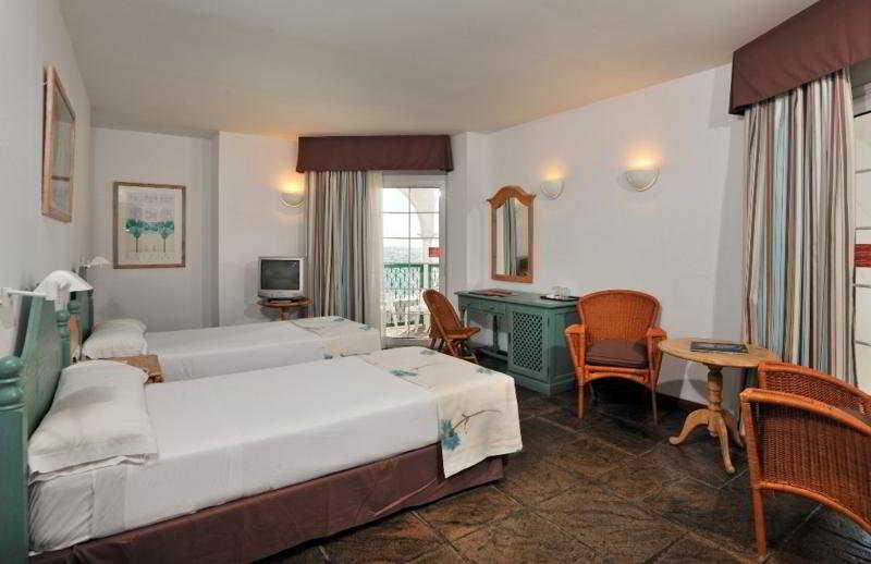 Hotel Sol Fenicios 4*
